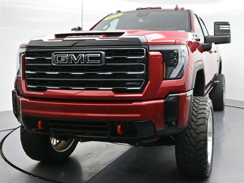 Used 2026 GMC Sierra 2500 AT4 w/ AT4 Premium Plus Package AWD/4WD image 3