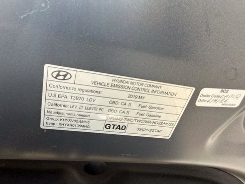 Used 2019 Hyundai Santa Fe Limited FWD image 22