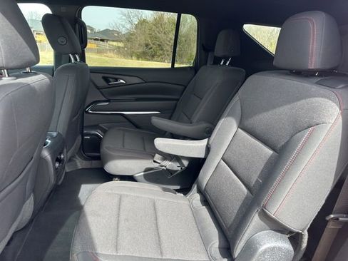 Used 2024 Chevrolet Traverse Z71 w/ Enhanced Driving Package AWD/4WD image 20