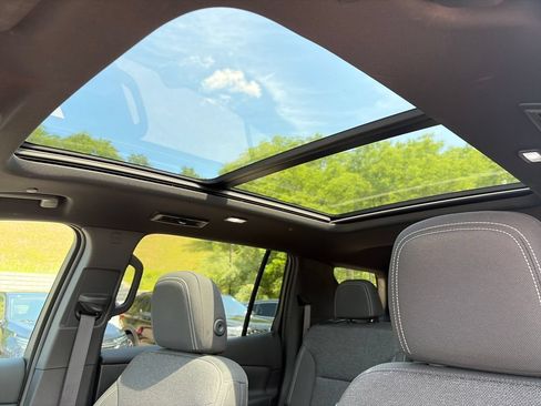 Used 2024 Chevrolet Traverse LT w/ Midnight/Sport Edition FWD image 36