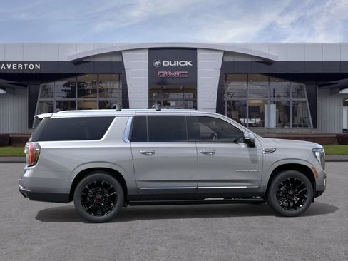New 2026 GMC Yukon XL Denali w/ Denali Reserve Package AWD/4WD image 5