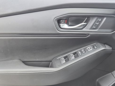 Used 2025 Honda Accord Sport image 19