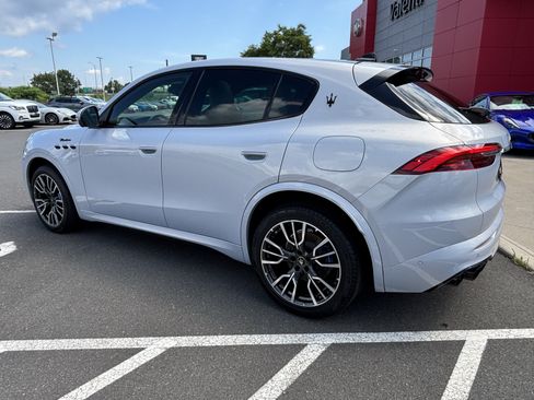 Used 2023 Maserati Grecale Modena AWD/4WD image 5