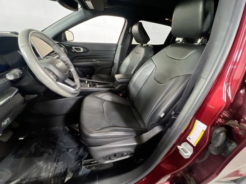 Used 2022 Jeep Compass High Altitude AWD/4WD image 22