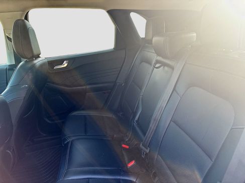 Used 2022 Ford Escape SEL w/ Technology Package FWD image 23
