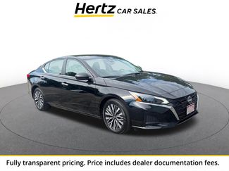 Used 2025 Nissan Altima 2.5 SV FWD video 1