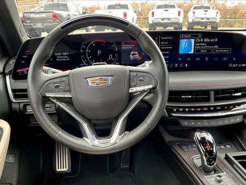 Used 2025 Cadillac CT5 V image 5