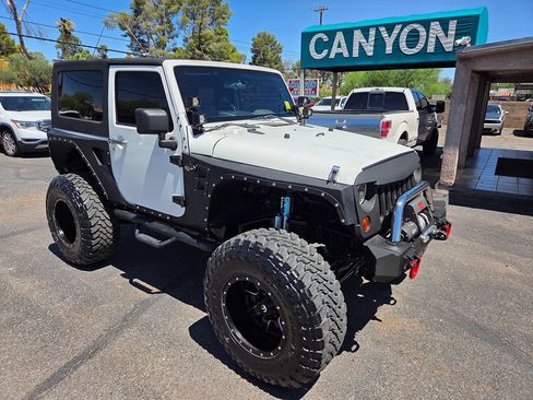 Used 2008 Jeep Wrangler Rubicon w/ PWR Convenience Group AWD/4WD image 2