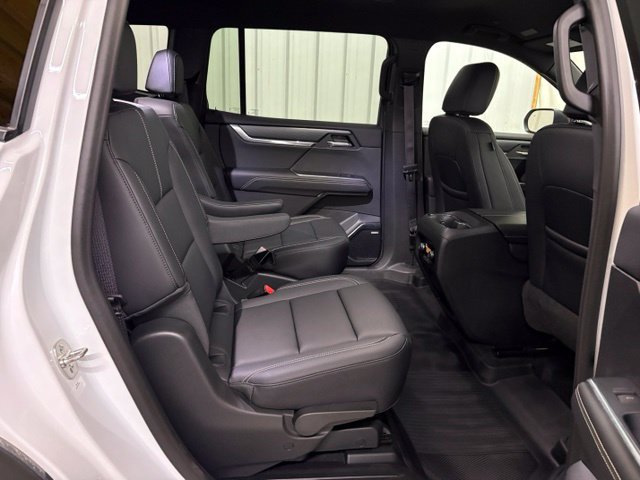 Used 2024 GMC Acadia Elevation w/ LPO, Floor Liner Package FWD image 19