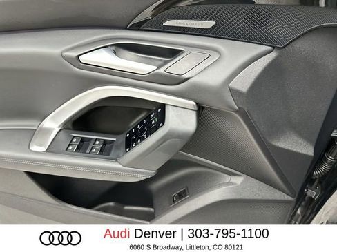 Used 2025 Audi Q5 Premium w/ Premium Plus AWD/4WD image 13