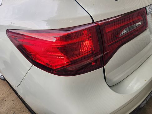 Used 2017 Acura MDX w/ Technology Package FWD image 8