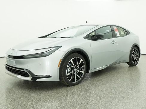 New 2026 Toyota Prius Plug-In Hybrid FWD image 17