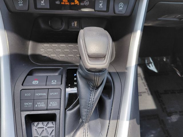 Used 2023 Toyota RAV4 XLE w/ Convenience Package AWD/4WD image 21