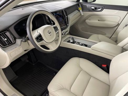 Certified 2024 Volvo XC60 T8 Plus w/ Protection Package Premier AWD/4WD image 20