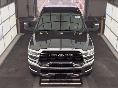 Used 2026 RAM 2500 Tradesman AWD/4WD image 3