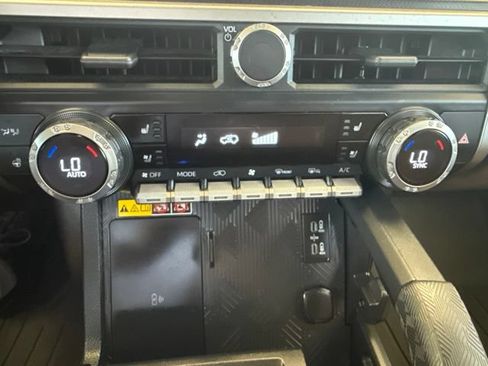 Used 2026 Toyota 4Runner Limited AWD/4WD image 21