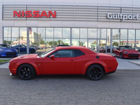 Used 2019 Dodge Challenger R/T Scat Pack w/ Widebody Package RWD image 3