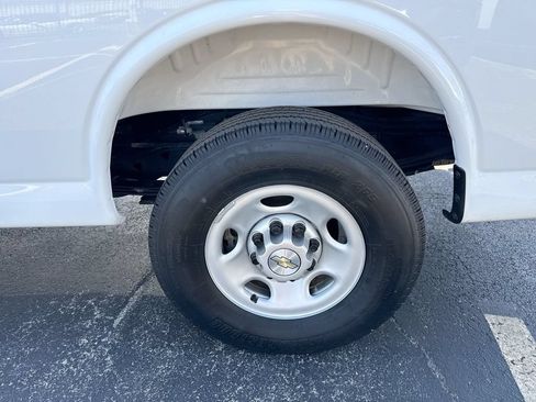 Used 2025 Chevrolet Express 2500 Extended w/ Driver Convenience Package RWD image 32