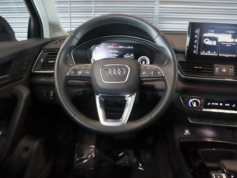 Used 2023 Audi Q5 2.0T Premium Plus w/ Premium Plus Package AWD/4WD image 18