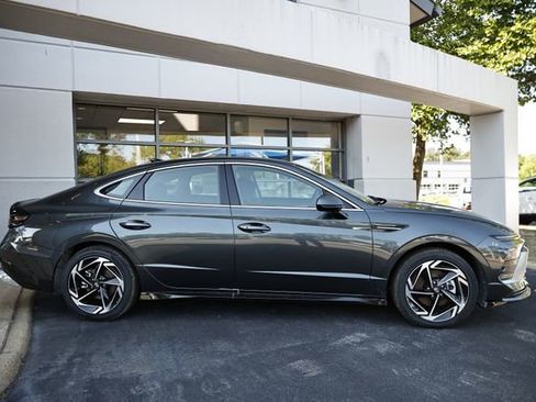 New 2026 Hyundai Sonata SEL FWD image 4