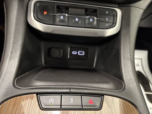Used 2023 GMC Acadia SLE w/ Driver Convenience Package AWD/4WD image 43