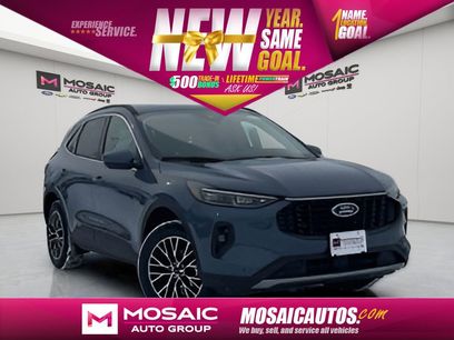 New 2026 Ford Escape Base w/ PHEV Premium Package