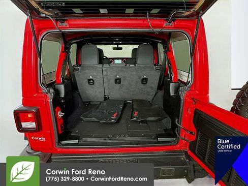 Used 2022 Jeep Wrangler Unlimited Rubicon w/ Cold Weather Group image 29