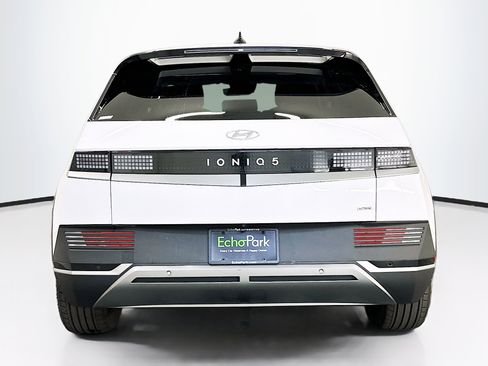 Used 2024 Hyundai Ioniq 5 SEL image 7