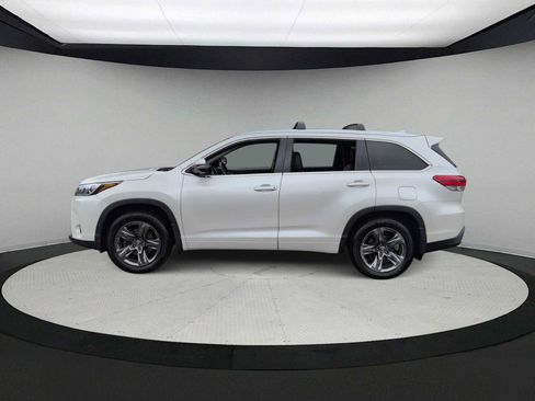 Used 2018 Toyota Highlander Limited Platinum AWD/4WD image 5