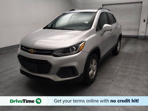 Used 2019 Chevrolet Trax LT w/ LT Convenience Package AWD/4WD image 1