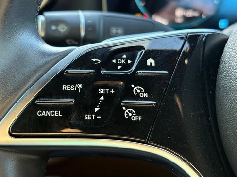 Used 2023 Mercedes-Benz E 450 4MATIC Sedan image 16