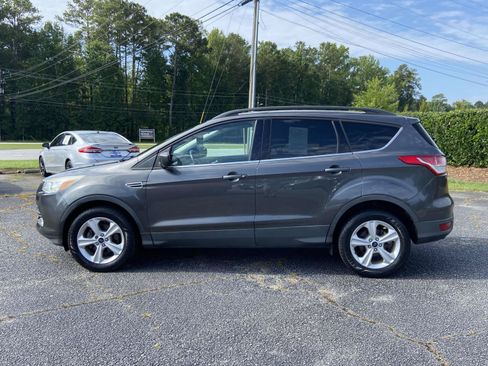 Used 2015 Ford Escape SE w/ Equipment Group 201A FWD image 6