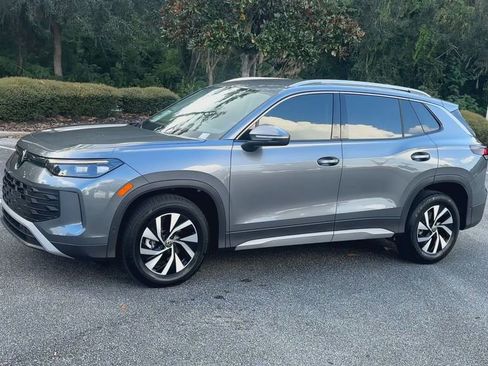 New 2025 Volkswagen Tiguan S image 4