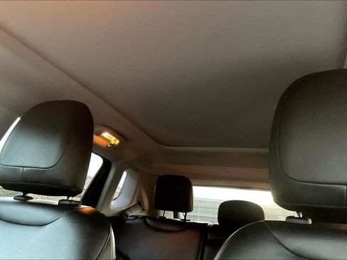 Used 2020 Jeep Compass Latitude w/ Safety & Security Group image 12