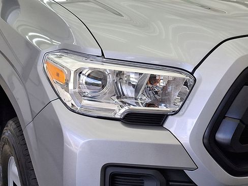 Certified 2023 Toyota Tacoma SR AWD/4WD image 28