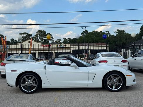 Used 2007 Chevrolet Corvette Convertible RWD image 11