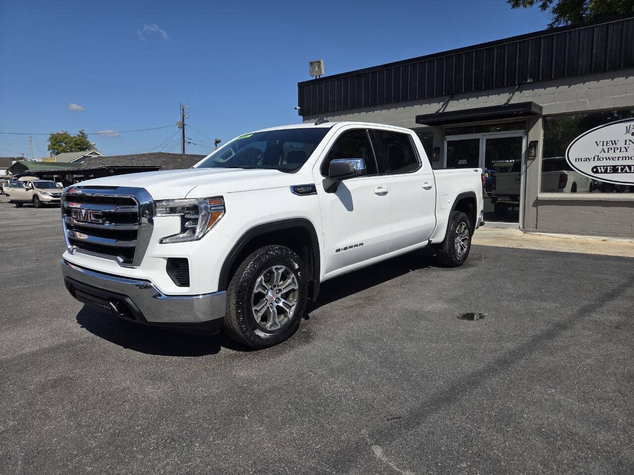 Used 2019 GMC Sierra 1500 SLE w/ SLE Value Package AWD/4WD image 2
