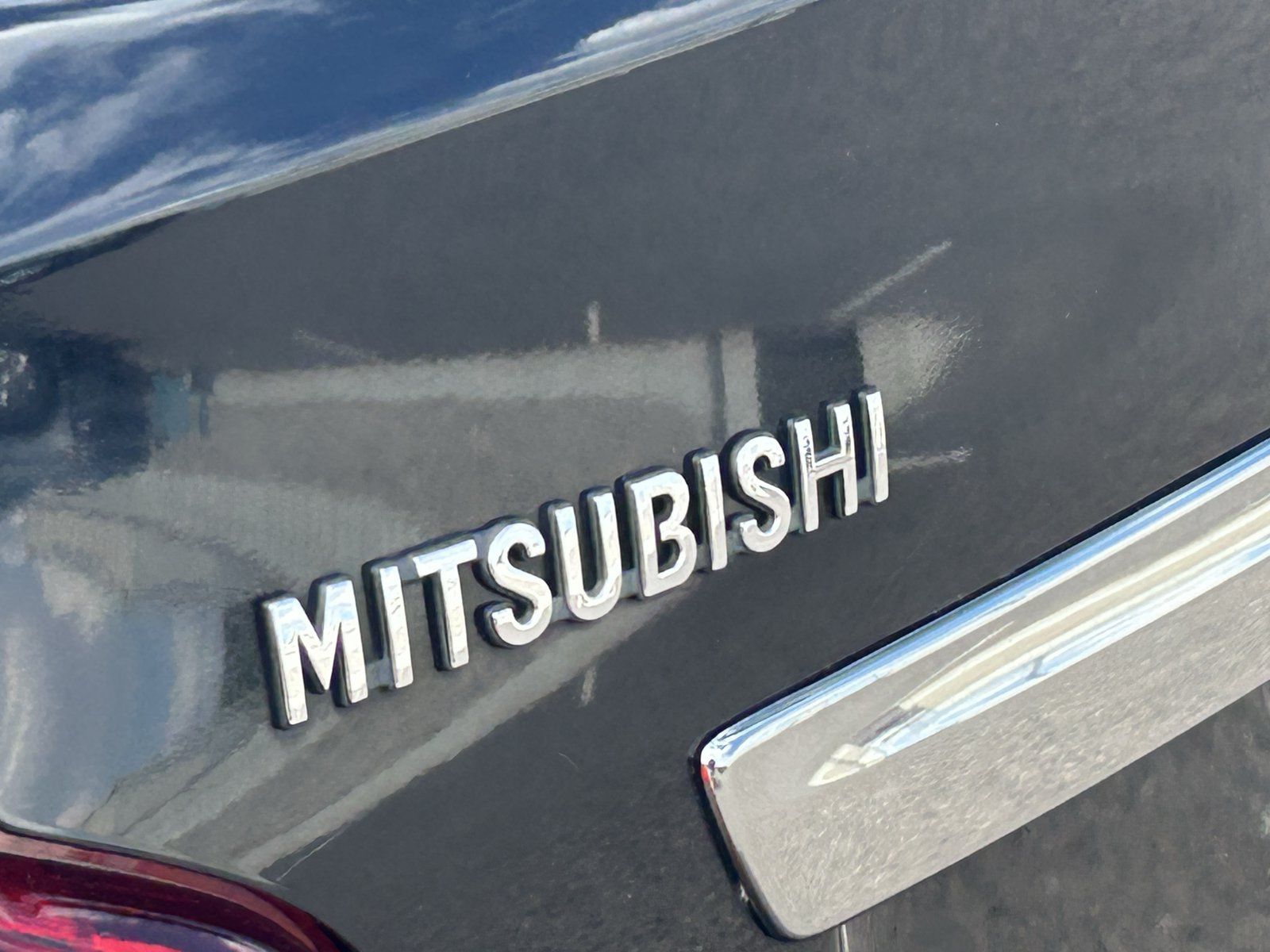 Used 2018 Mitsubishi Mirage G4 ES FWD image 11