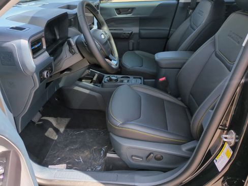 New 2025 Ford Maverick Lobo image 16