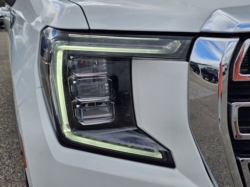 Used 2021 GMC Yukon SLT w/ SLT Luxury Plus Package image 4