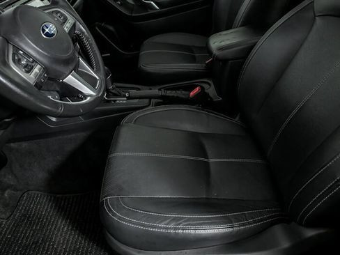 Used 2017 Subaru Forester 2.5i Touring AWD/4WD image 19