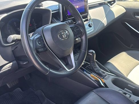 Used 2025 Toyota Corolla XSE FWD image 25