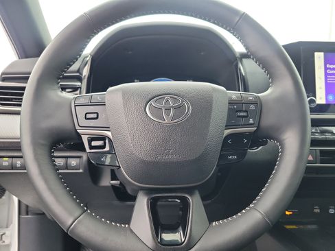 Certified 2025 Toyota Camry SE image 22