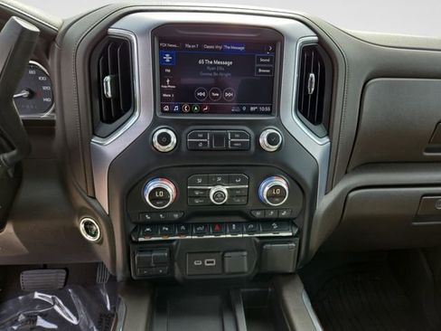 Used 2019 GMC Sierra 1500 SLT w/ SLT Premium Plus Package AWD/4WD image 24