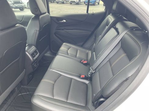 Used 2024 Chevrolet Equinox Premier AWD/4WD image 4