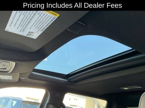 Used 2023 GMC Sierra 1500 Denali AWD/4WD image 9