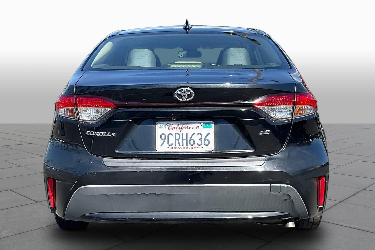 Used 2020 Toyota Corolla LE FWD image 4