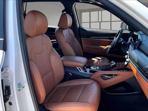 Used 2024 Kia Telluride EX X-Line AWD/4WD image 30