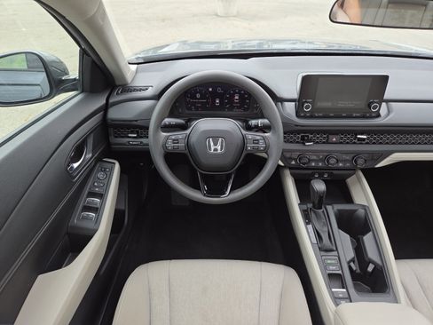 Used 2024 Honda Accord EX image 25