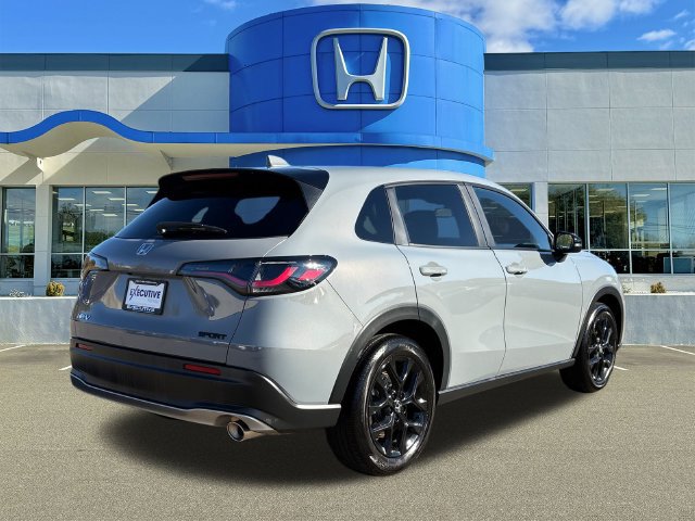 Used 2024 Honda HR-V Sport image 2